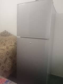 fridge for urgent sale 0