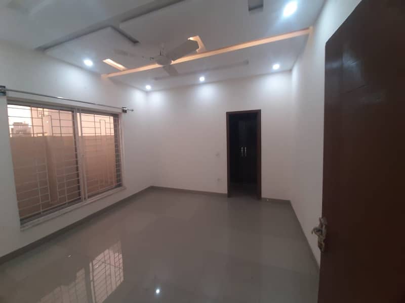 8 Marla Lower portion For Rent - Main 50ft road - SUI GAS METER 2