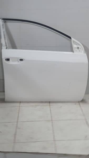 Toyota Grandi Driver Side Door 1