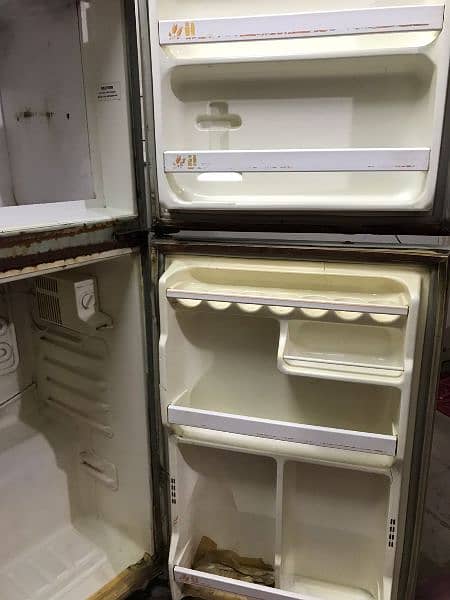 Philips/whirlpool small size Refrigerator for sale condition 10/9 2