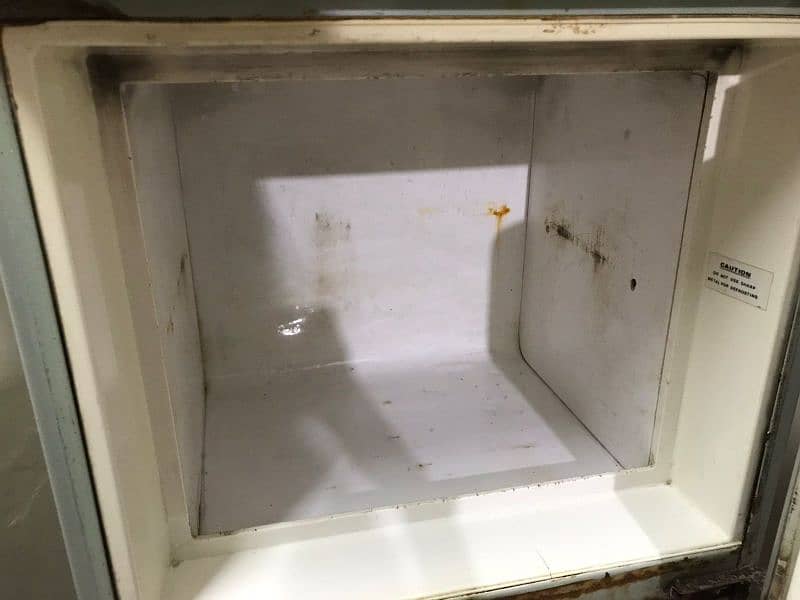 Philips/whirlpool small size Refrigerator for sale condition 10/9 5