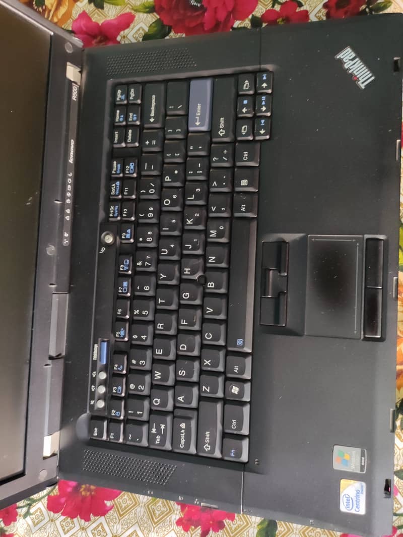 Lenovo R500 Laptop For Sale 1