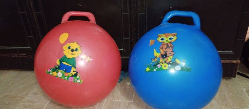 selling both jummping balls if you want single price 2000 1