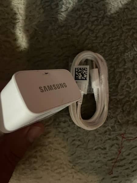 Samsung s10 plus ka 100% original box pulled charger hy 2