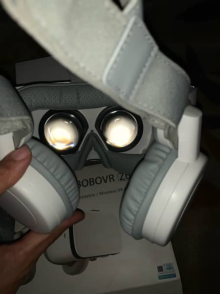 BOBOVR Z6 Foldable Bluetooth Virtual Reality Glasses 6