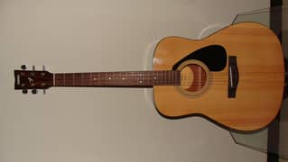 Yamaha F310 - Acoustic Guitar (10/10 Condition)