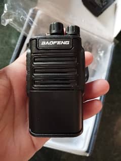 BF-V8 Walkie-Talkie UHF Transceiver 5W Two-Way Radio 0