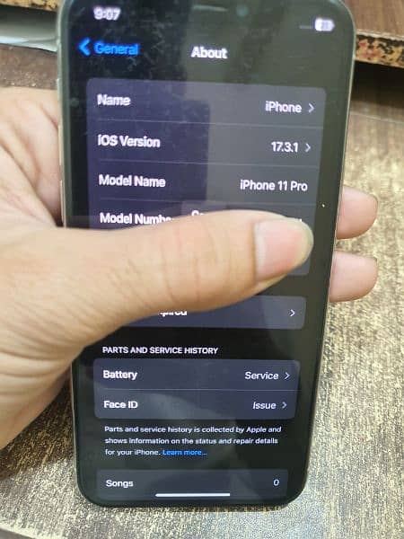 Iphone 11 pro 64gb factory unlock non pta 8