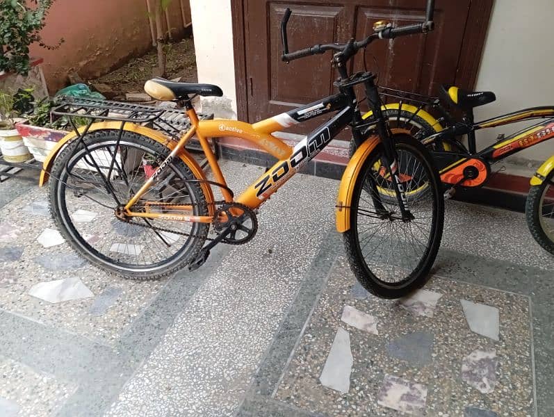 ZOOM MODEL BICYCLE IN USED CONDITION. 1