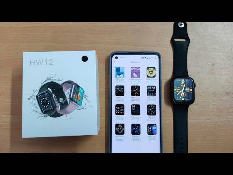 HW12 Smart Watch 40mm Split Screen Full Touch For Android IOS 2