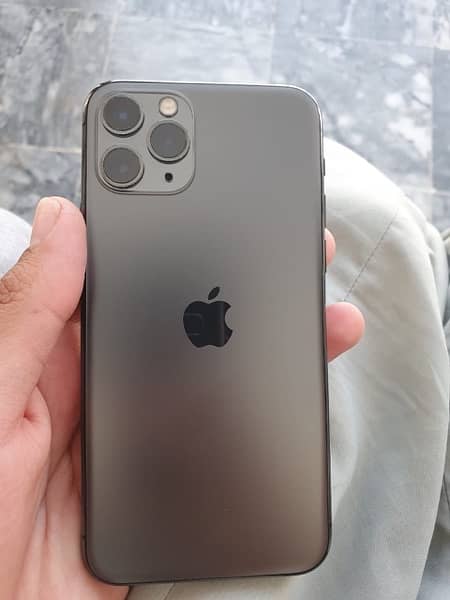 iphone 11 pro (03008331330 whatsapp only) 1
