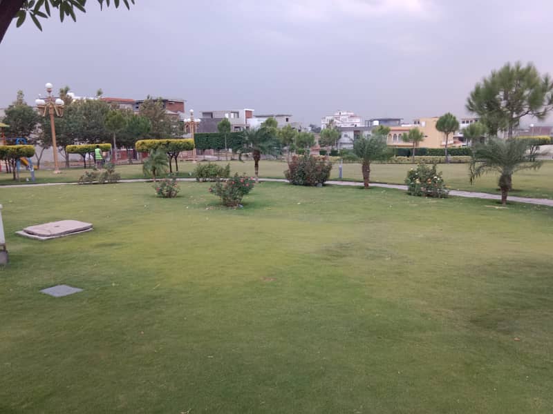 8 Marla Plot File Old Rate For Sale On Installment In Taj Residencia ,One Of The Most Beautiful Location In Islamabad Down Payment Discounted Price 7.95 Lakh Limited Time Offer 13