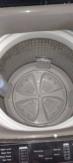 haier fully automatic Washing machine. 2 days use 9kg