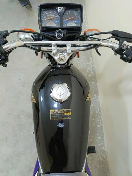 Honda CG 125 Model 2020 6