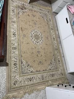 1 Carpet & 1 Rug (Demand 6k Total)