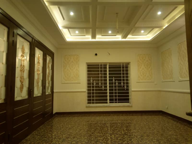 Investor Rate 1 Kanal Brand New House Available For Sale In Valencia Town Near Wapda Town 8
