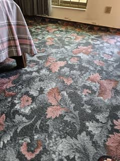 beautiful good condition Carpet for sale