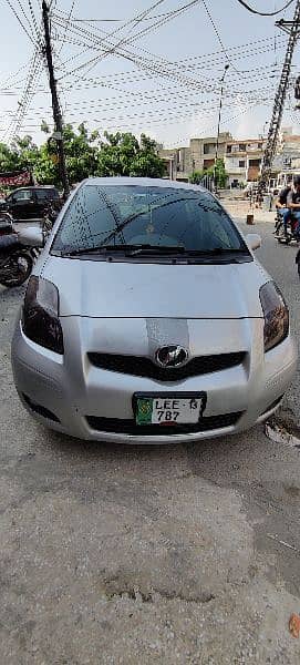 Toyota vitz 9/13 1.3cc 90 % GENUINE PAINT 0