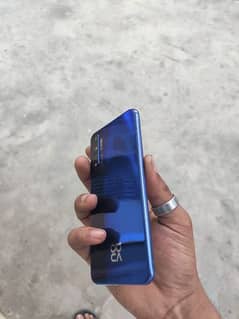 Huawei nova 5t 8/128 good condition best for gaming