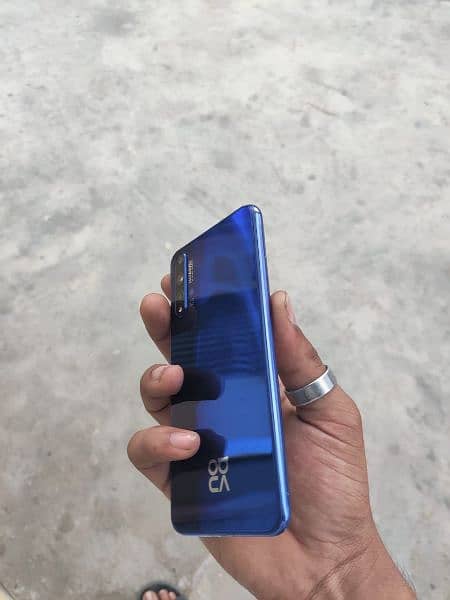 Huawei nova 5t 8/128 good condition best for gaming 0