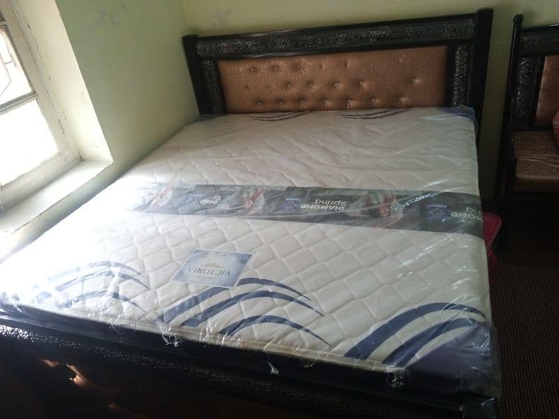 Diamond Supreme King size Spring Mattress 4  urgent Sale 7