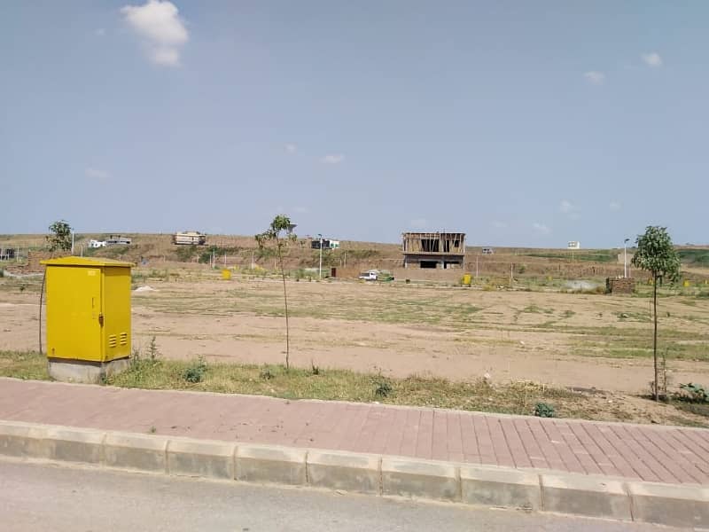 1125 Square Feet Residential Plot For sale In Beautiful Bahria Town Phase 8 4