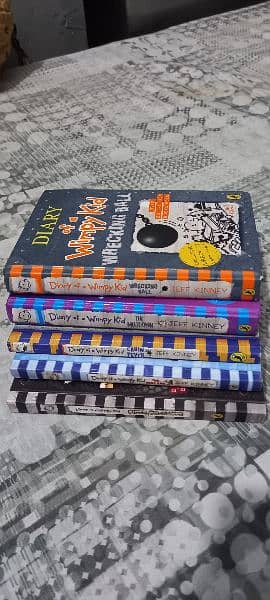 5 books of  Diary of Wimpy Kid 1