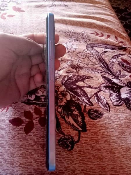 redmi note 12 brand new 1 month used. 3