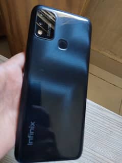 Infinix hot 10 Play 2/32gb PTA Approved.