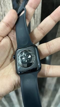 Apple Watch Series 8 45mm 100% Battery Health