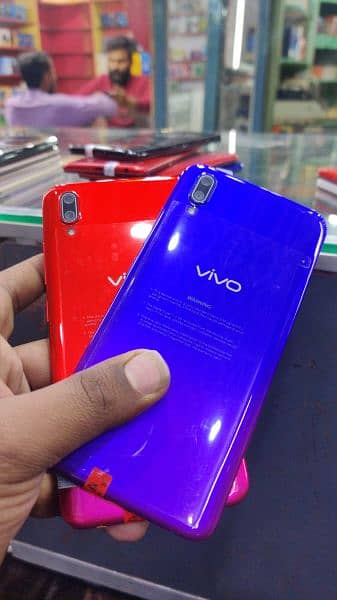 Vivo,oppo,matrola, Samsung Mobile available & All Pakistan delivery 12