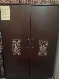 wooden wardroab in New condition 0