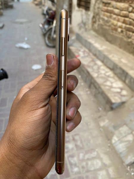 iPhone XS Max, 256 gb pta approved 5