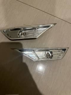 civic x side marker light in good condition