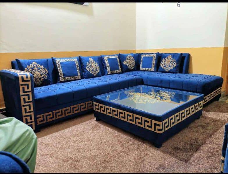 Double bed king size also avil all kinds of sofa sets 3