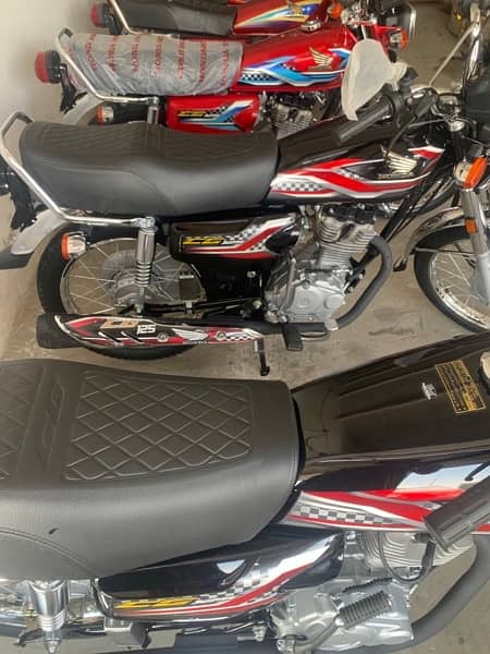 Zero meter HONDA 125 Available or use me bhi available he 0