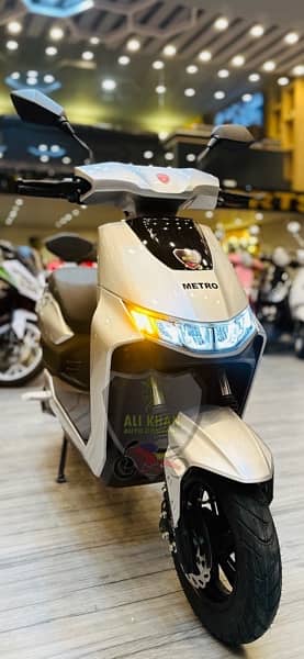 SCOOTY SCOOTER METRO YADEA EVEE RAMZA EVON BENLNG VLECTRA ETURBO T9 M6 8