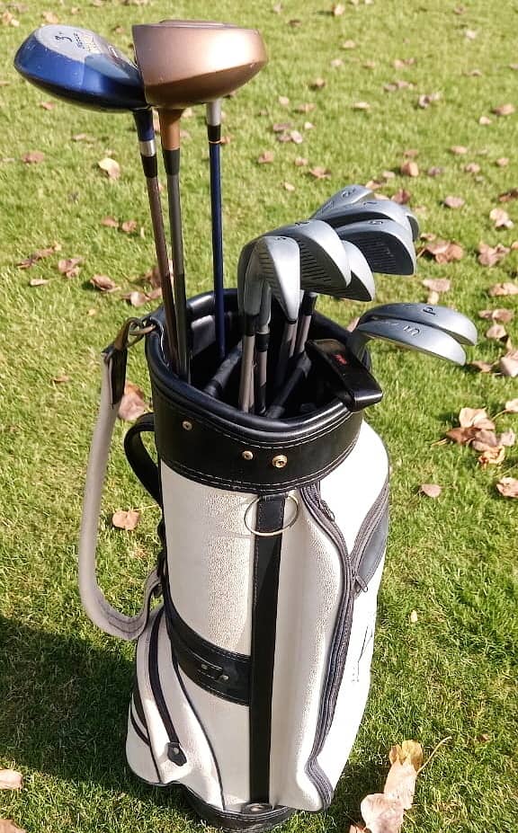 Golf Set. Men's Complete Kit, Woods, Irons,Bag. Putter, Sticks, Clubs 12