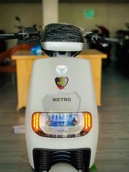 SCOOTY SCOOTER E8S PRO METRO M6 T9 THRILL T9 PRO LY EZ BIKE LADEIS BOY 11