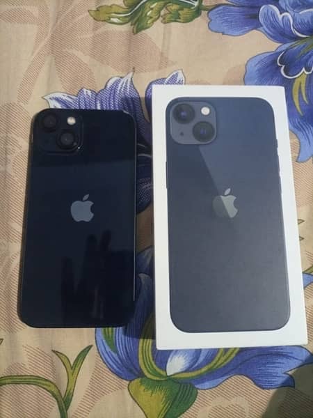 iphone 13 128gb factory unlock midnight with box and cable 4