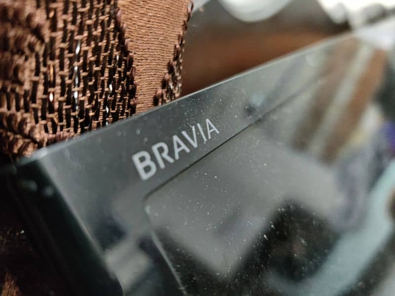 Sony LED Bravia broken panal tuta ha On ha. 2