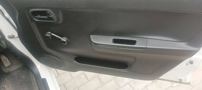 Bumper to Bumper genioun. no dents. no scratches. 03024248922 15