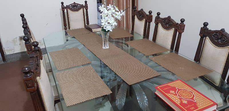 Dining Table Mirror top with 8 chairs, just like new 2
