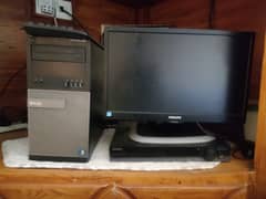 Complete gaming PC with screen