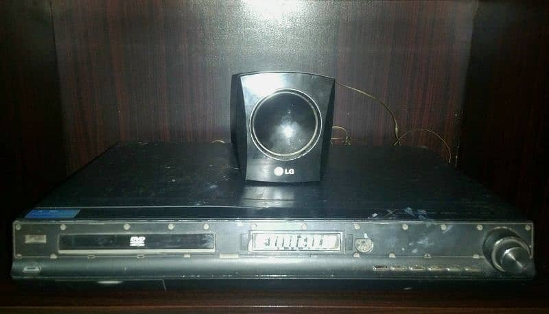 Home theater system with dvd 2