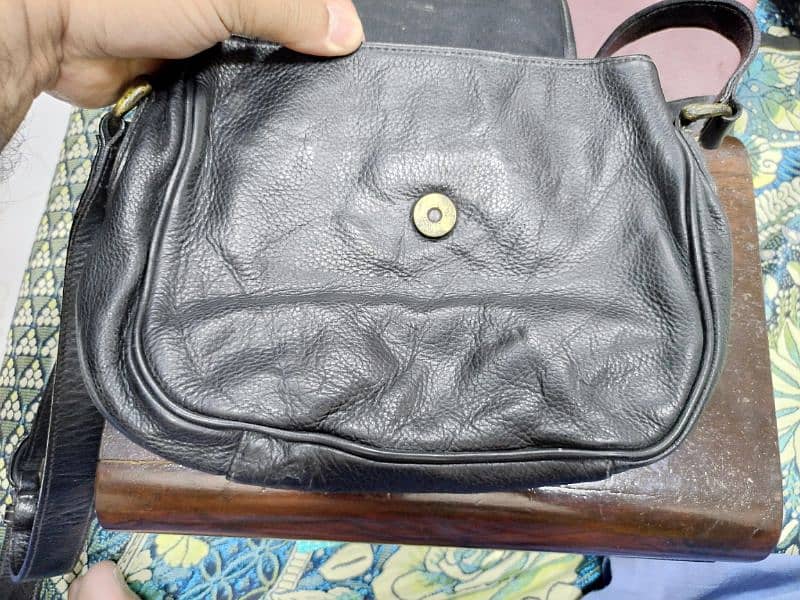 Original Agner Genuine Leather purse in 5000 only 10