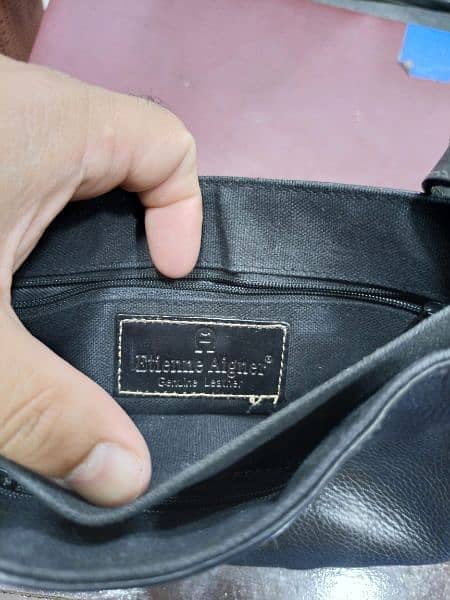 Original Agner Genuine Leather purse in 5000 only 11