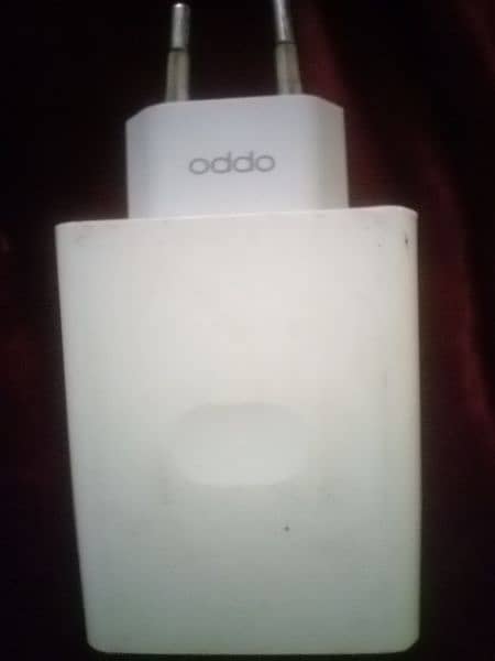 Oppo 18w oregnal adapter available 1