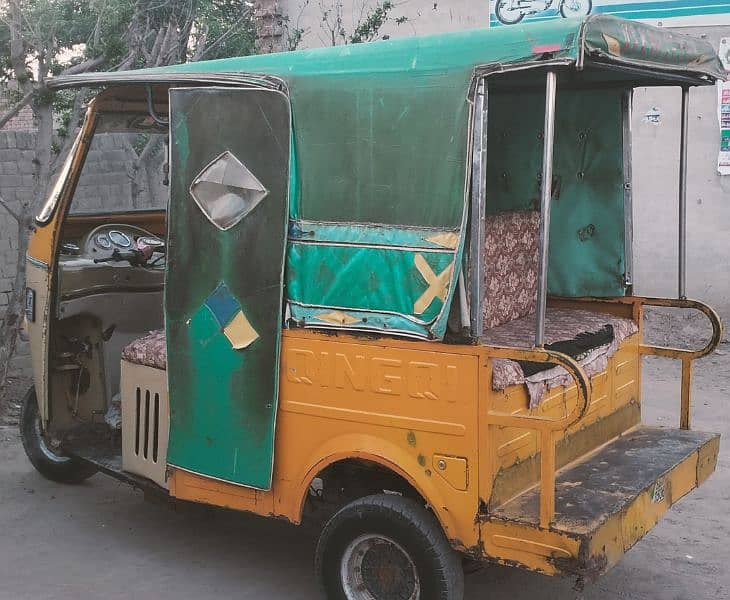 Auto rickshaw 6 seater 2018 model 2