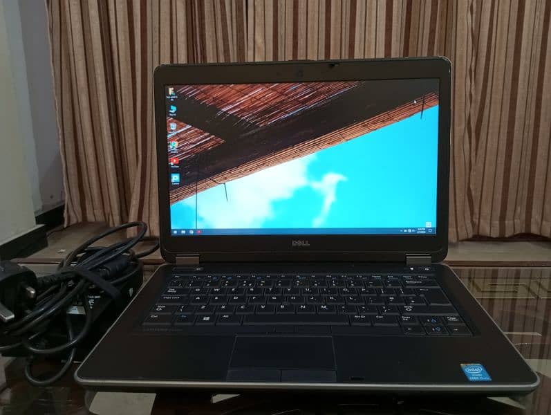 Dell i5 4th Generation with Graphic Card 7